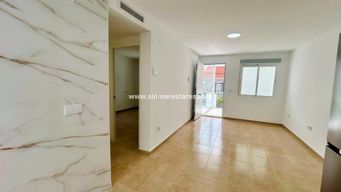 2 slaapkamer Bungalow te koop in La Siesta - € 159.950 (Ref: 10160089)