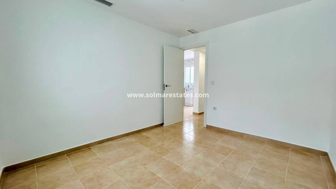 2 slaapkamer Bungalow te koop in La Siesta - € 159.950 (Ref: 10160089)