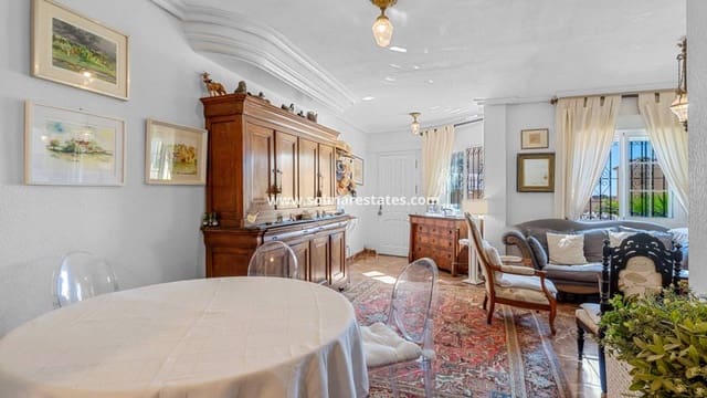 3 sypialnia Dom na sprzedaż w Villamartin, Orihuela z basenem garażem - 265 000 € (Ref: 10160090)