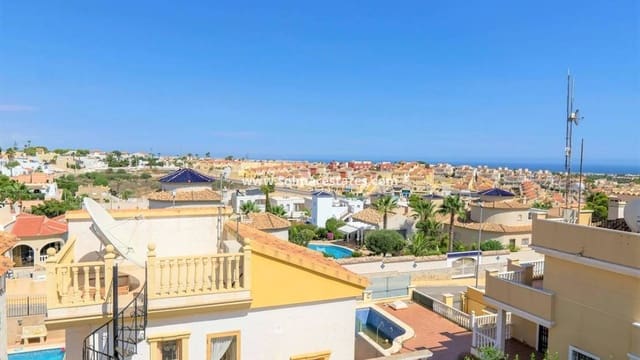 3 chambre Villa/Maison à vendre à Villamartin, Orihuela avec piscine - 390 000 € (Ref: 10165358)