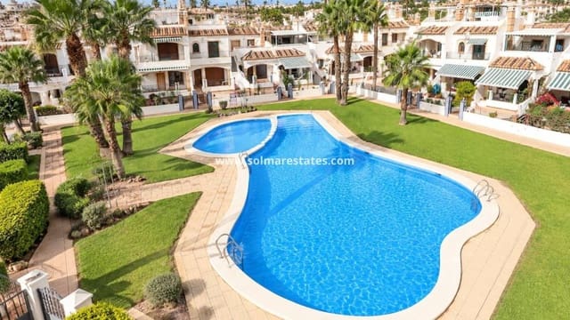 2 soveværelse Byhus til salg i Villamartin, Orihuela med swimmingpool garage - € 234.000 (Ref: 10165359)