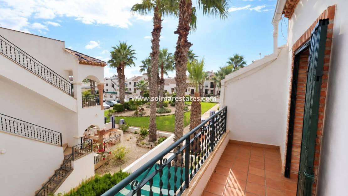2 soveværelse Byhus til salg i Villamartin med swimmingpool garage - € 234.000 (Ref: 10165359)