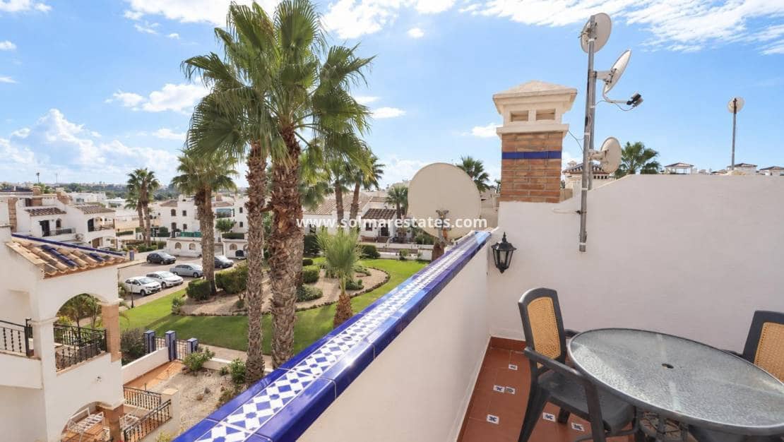 2 soveværelse Byhus til salg i Villamartin med swimmingpool garage - € 234.000 (Ref: 10165359)
