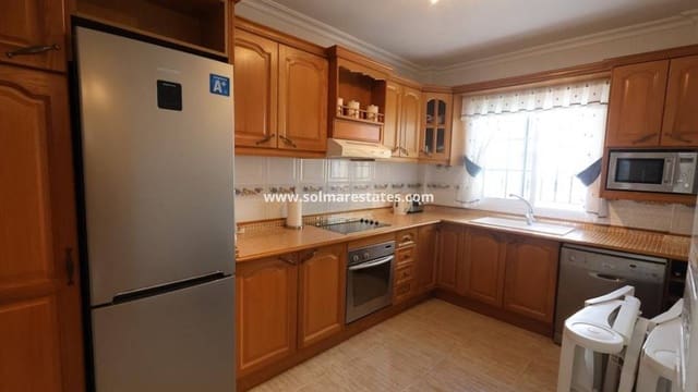 3 Zimmer Villa zu verkaufen in Villamartin, Orihuela mit Pool Garage - 360.000 € (Ref: 10165360)