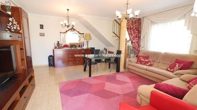 3 Zimmer Villa zu verkaufen in Villamartin, Orihuela mit Pool Garage - 360.000 € (Ref: 10165360)