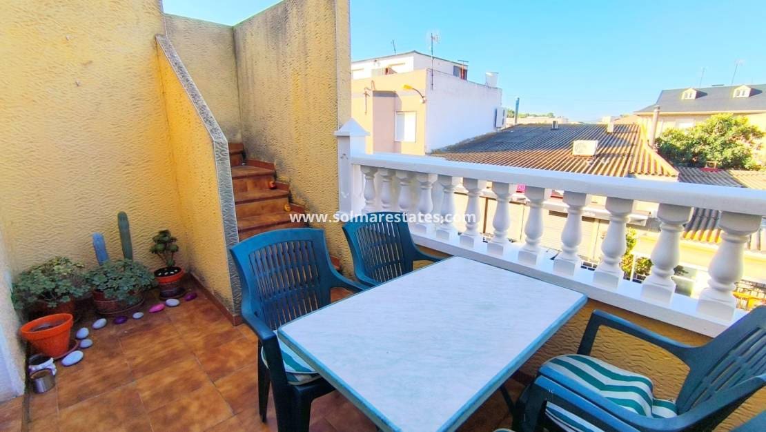 2 sovrum Lägenhet till salu i San Bartolome med pool - 92 000 € (Ref: 10165428)