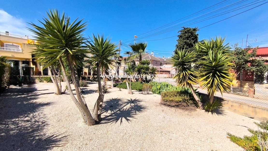 2 sovrum Lägenhet till salu i San Bartolome med pool - 92 000 € (Ref: 10165428)