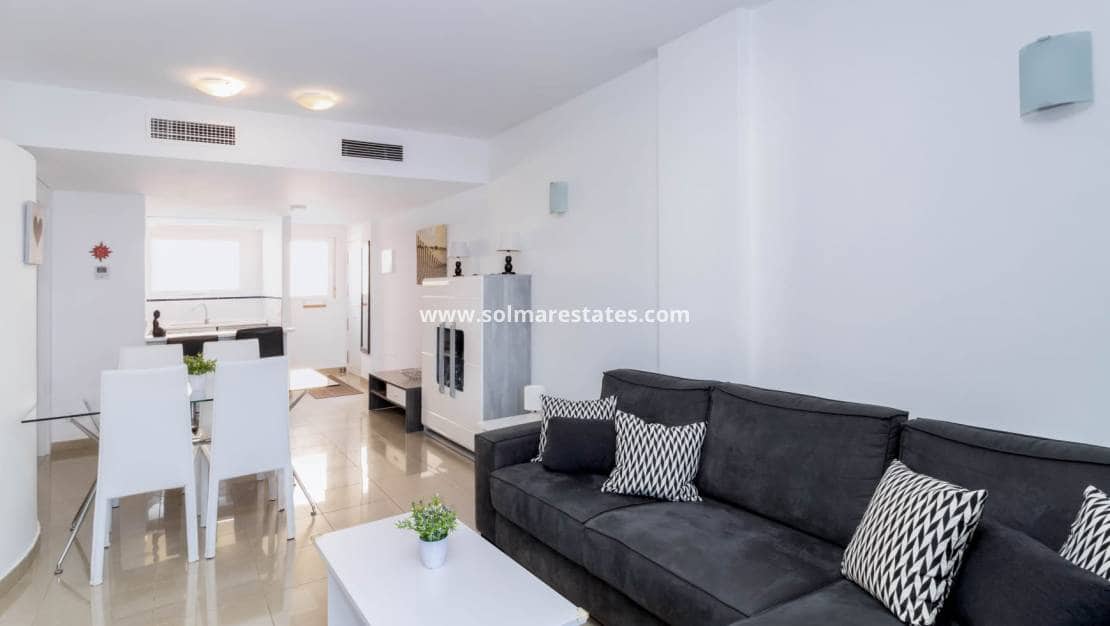 2 sypialnia Apartament na sprzedaż w Playa Flamenca z basenem garażem - 210 000 € (Ref: 10165430)