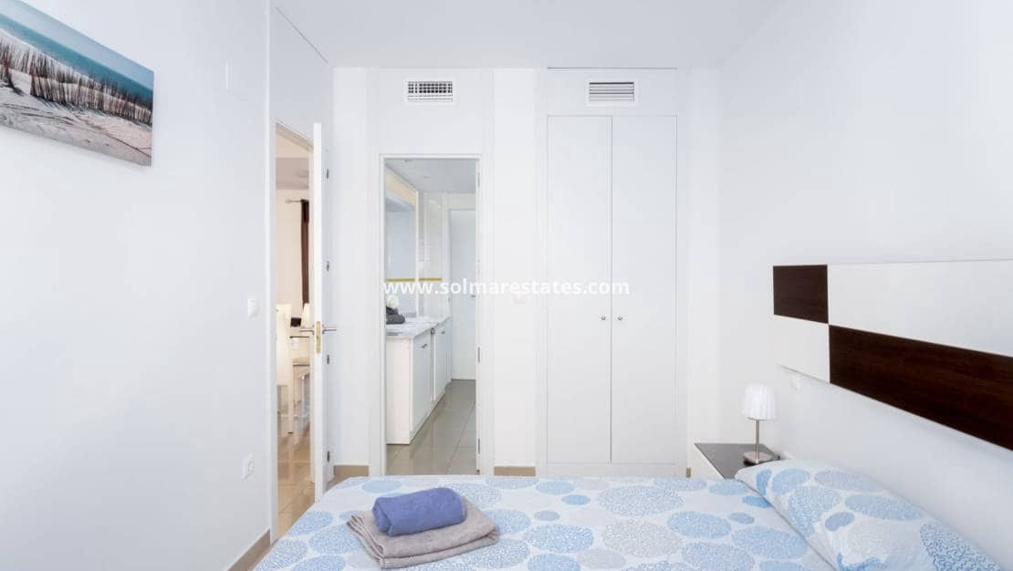 2 sypialnia Apartament na sprzedaż w Playa Flamenca z basenem garażem - 210 000 € (Ref: 10165430)