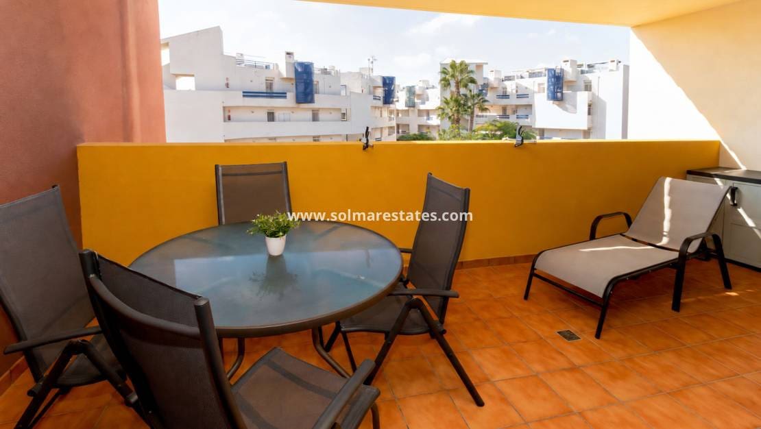 2 sypialnia Apartament na sprzedaż w Playa Flamenca z basenem garażem - 210 000 € (Ref: 10165430)