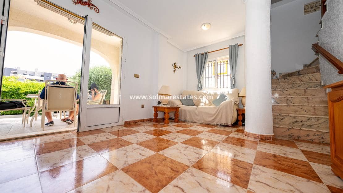 3 bedroom Villa for sale in Playa Flamenca with pool - € 529,900 (Ref: 10165431)