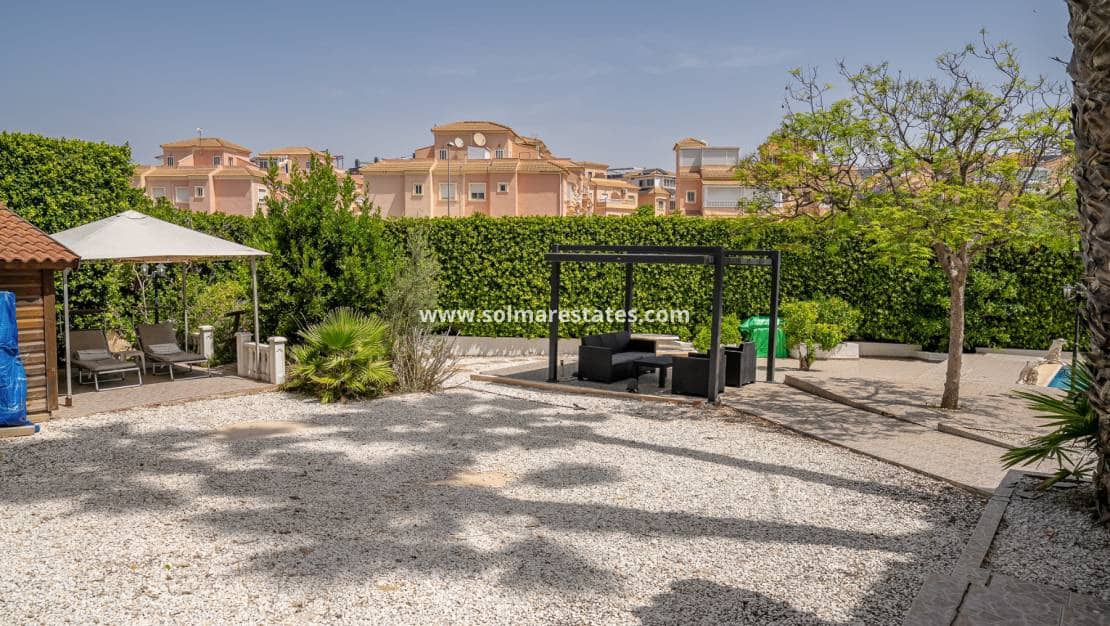 3 bedroom Villa for sale in Playa Flamenca with pool - € 529,900 (Ref: 10165431)
