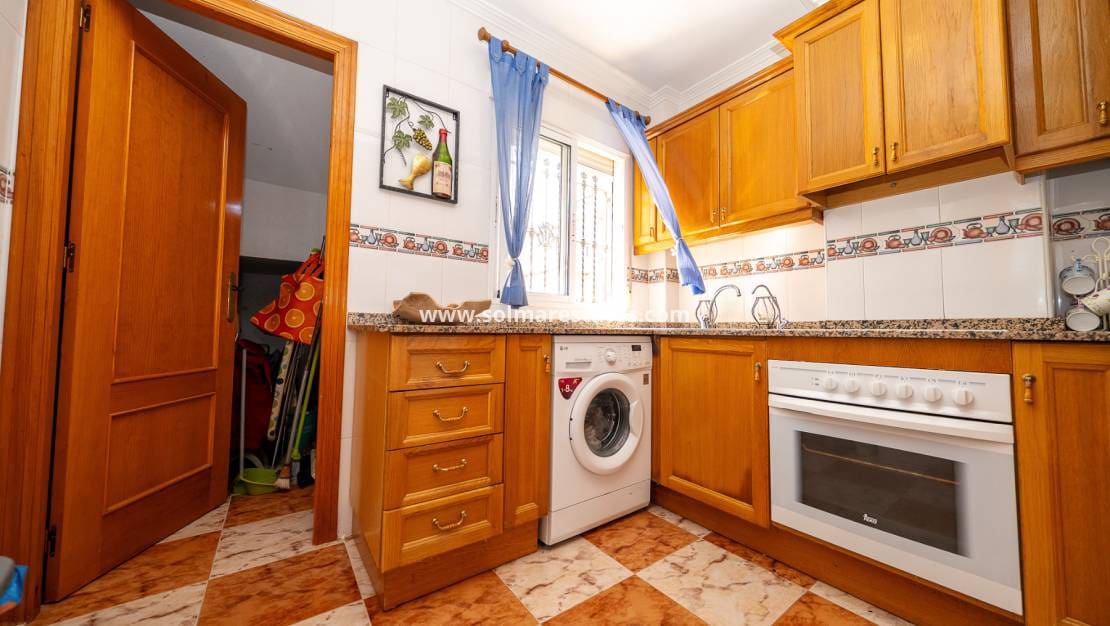 3 bedroom Villa for sale in Playa Flamenca with pool - € 529,900 (Ref: 10165431)