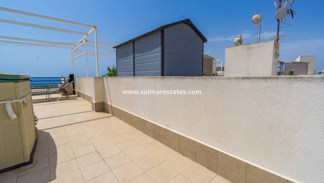2 soveværelse Lejlighed til salg i Playa Flamenca med swimmingpool garage - € 239.000 (Ref: 10165432)