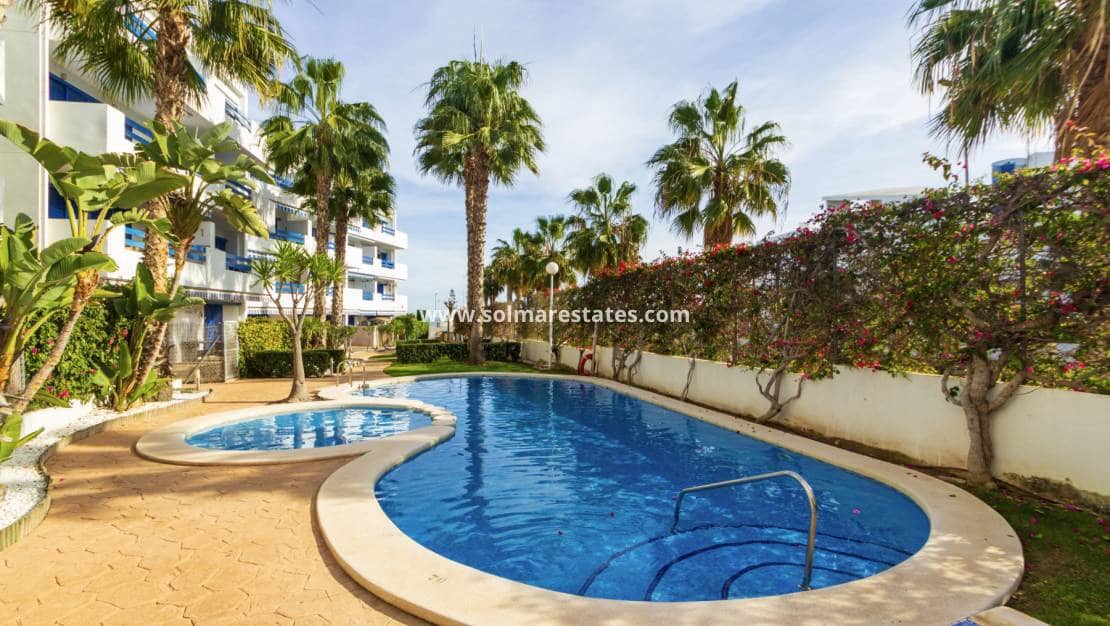 2 soveværelse Lejlighed til salg i Playa Flamenca med swimmingpool garage - € 239.000 (Ref: 10165432)