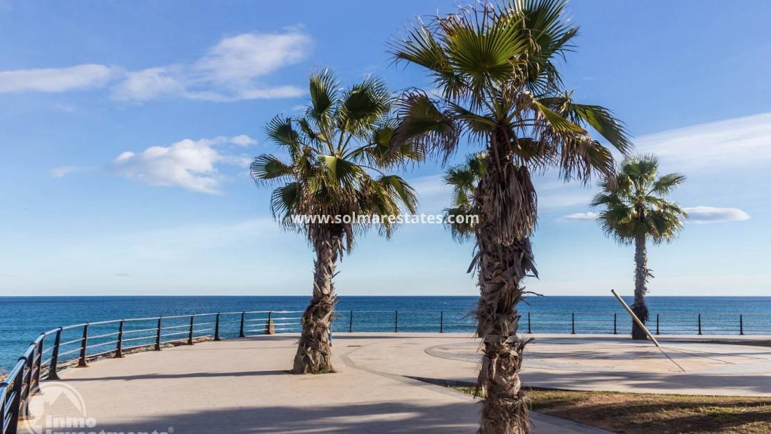 2 soveværelse Lejlighed til salg i Playa Flamenca med swimmingpool garage - € 239.000 (Ref: 10165432)