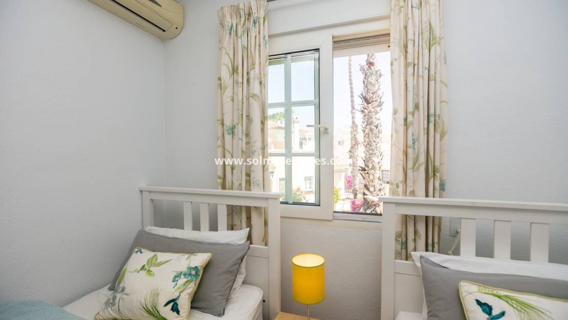 2 quarto Apartamento para venda em Playa Flamenca com piscina - 239 000 € (Ref: 10165433)