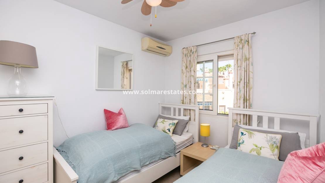 2 quarto Apartamento para venda em Playa Flamenca com piscina - 239 000 € (Ref: 10165433)