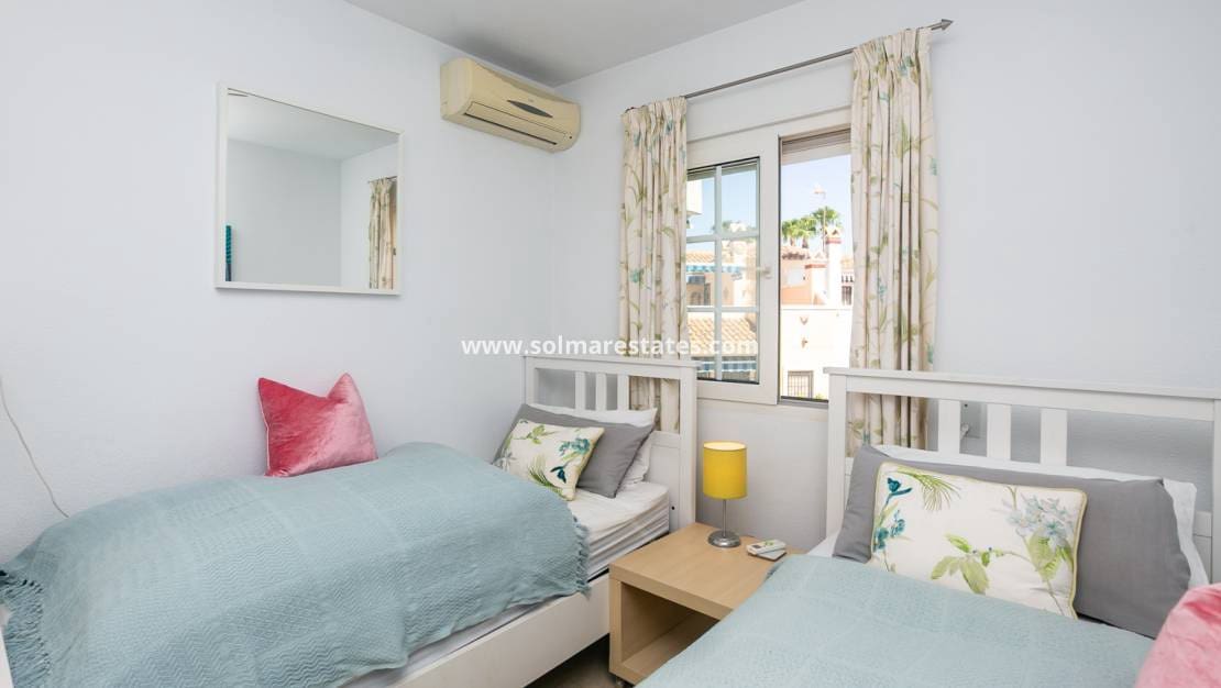 2 quarto Apartamento para venda em Playa Flamenca com piscina - 239 000 € (Ref: 10165433)
