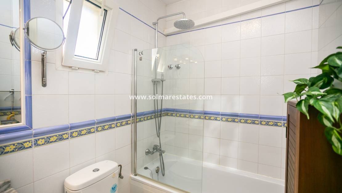 2 quarto Apartamento para venda em Playa Flamenca com piscina - 239 000 € (Ref: 10165433)