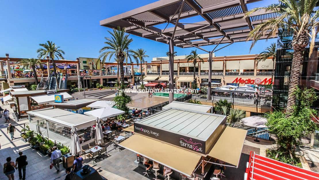 2 soverom Leilighet til salgs i Cabo Roig med svømmebasseng - € 165 000 (Ref: 10165434)