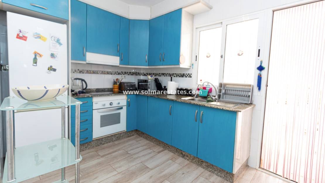 3 bedroom Townhouse for sale in Playa Flamenca with pool - € 189,000 (Ref: 10165435)