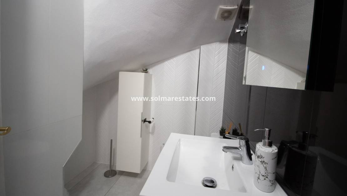 3 bedroom Townhouse for sale in Playa Flamenca with pool - € 189,000 (Ref: 10165435)