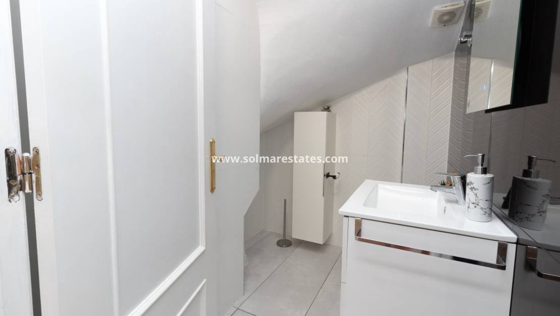 3 bedroom Townhouse for sale in Playa Flamenca with pool - € 189,000 (Ref: 10165435)