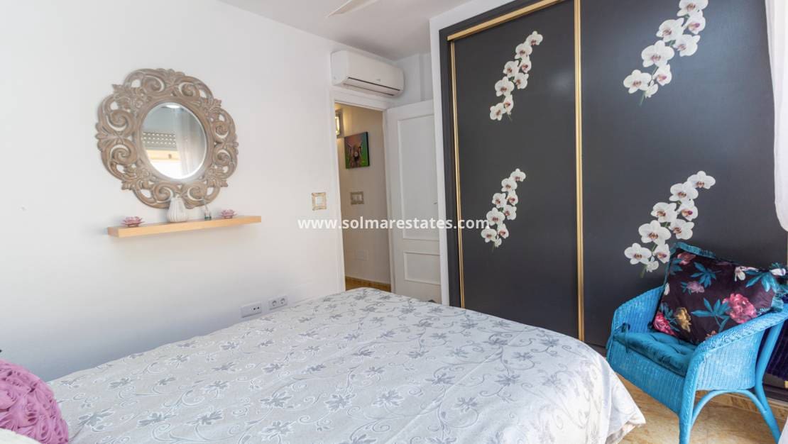 3 bedroom Townhouse for sale in Playa Flamenca with pool - € 189,000 (Ref: 10165435)