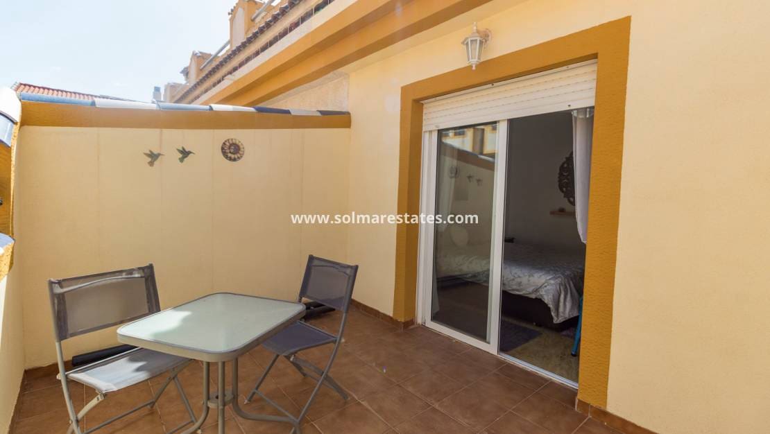 3 bedroom Townhouse for sale in Playa Flamenca with pool - € 189,000 (Ref: 10165435)