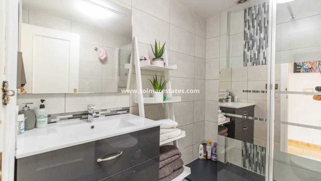 3 bedroom Townhouse for sale in Playa Flamenca with pool - € 189,000 (Ref: 10165435)