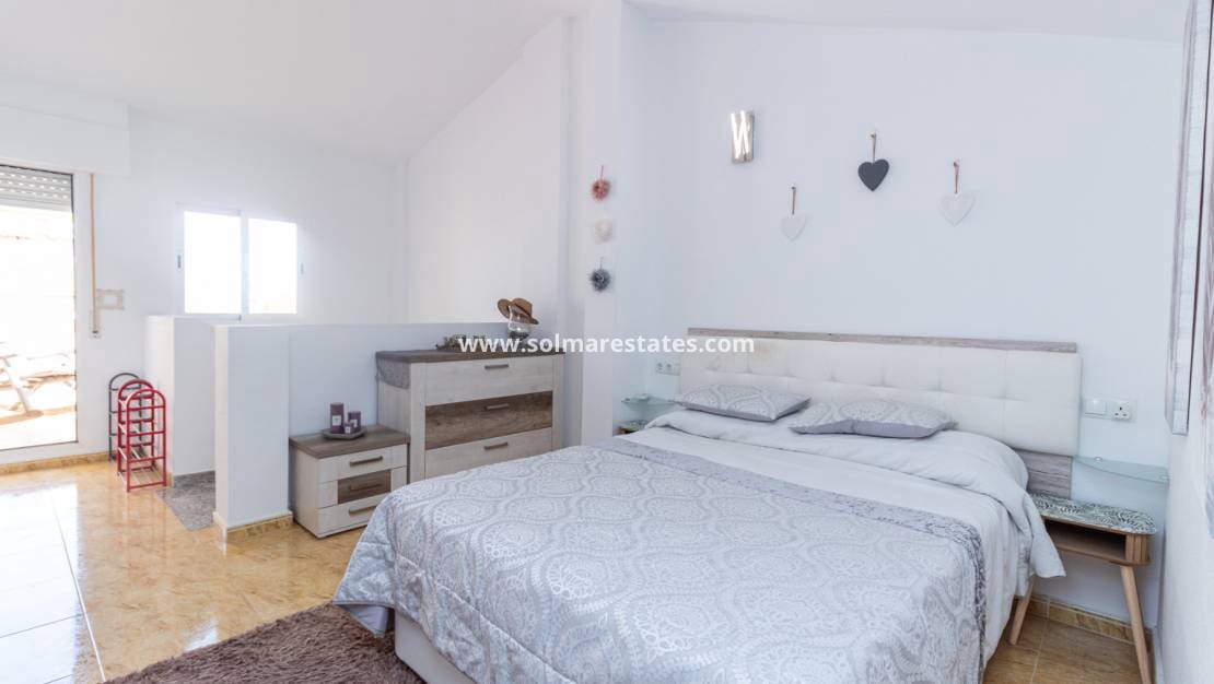 3 bedroom Townhouse for sale in Playa Flamenca with pool - € 189,000 (Ref: 10165435)