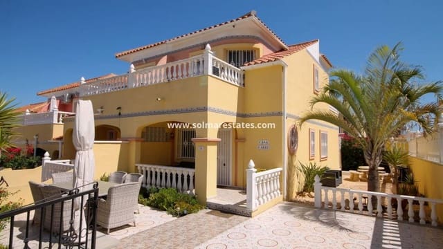 3 slaapkamer Halfvrijstaande villa te koop in Villamartin, Orihuela met zwembad garage - € 235.000 (Ref: 10165551)