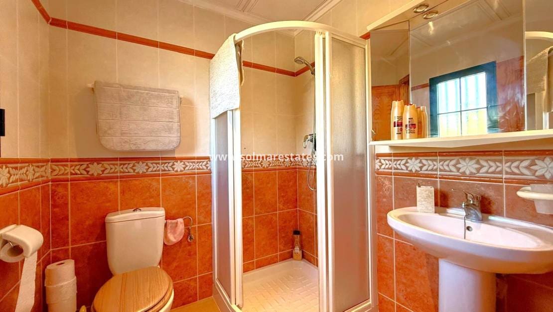6 camera da letto Villa in vendita in Villamartin con piscina - 475.000 € (Rif: 10165553)