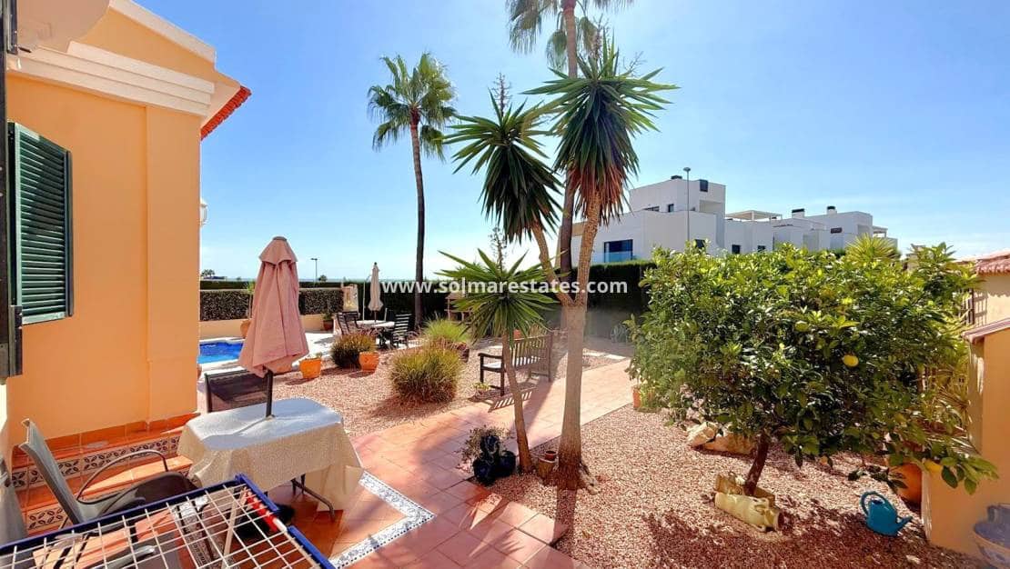 6 camera da letto Villa in vendita in Villamartin con piscina - 475.000 € (Rif: 10165553)
