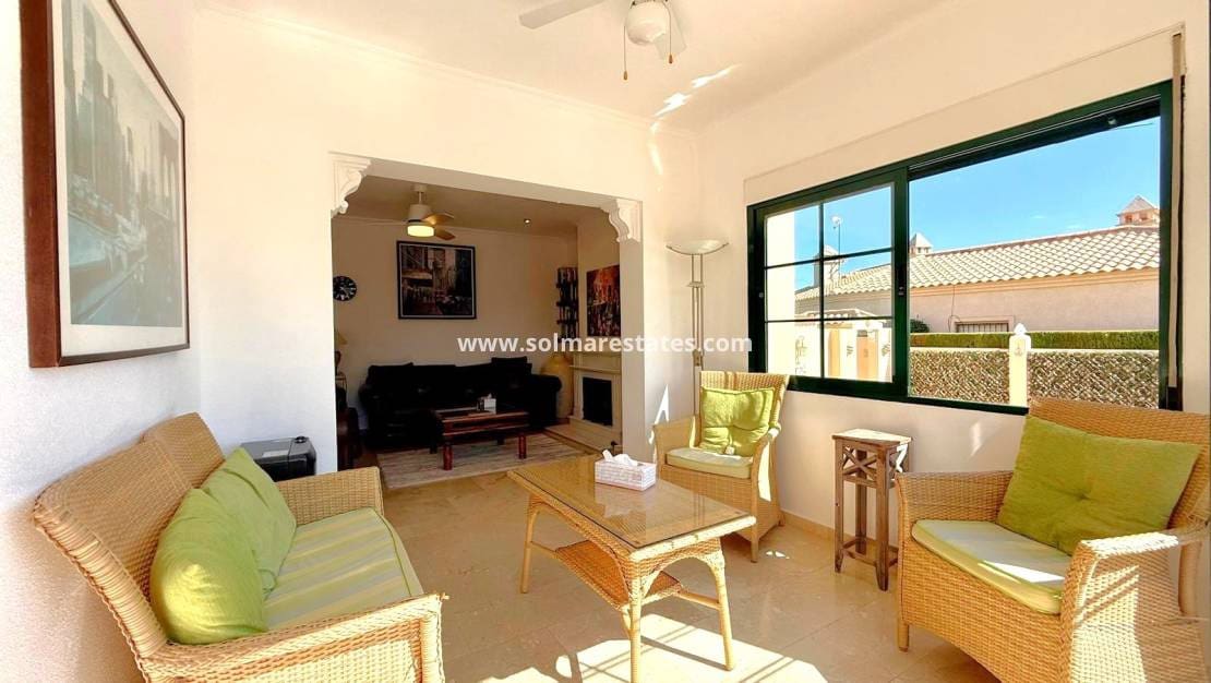 6 camera da letto Villa in vendita in Villamartin con piscina - 475.000 € (Rif: 10165553)