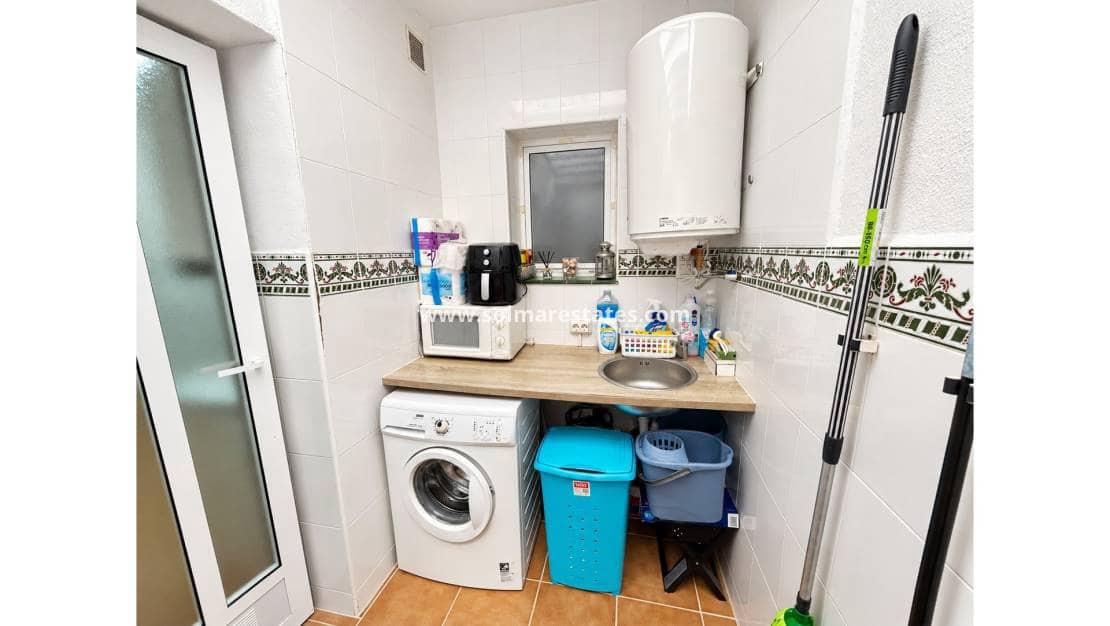 3 soveværelse Semi-Rækkehus til salg i Algorfa med swimmingpool garage - € 175.000 (Ref: 10165556)