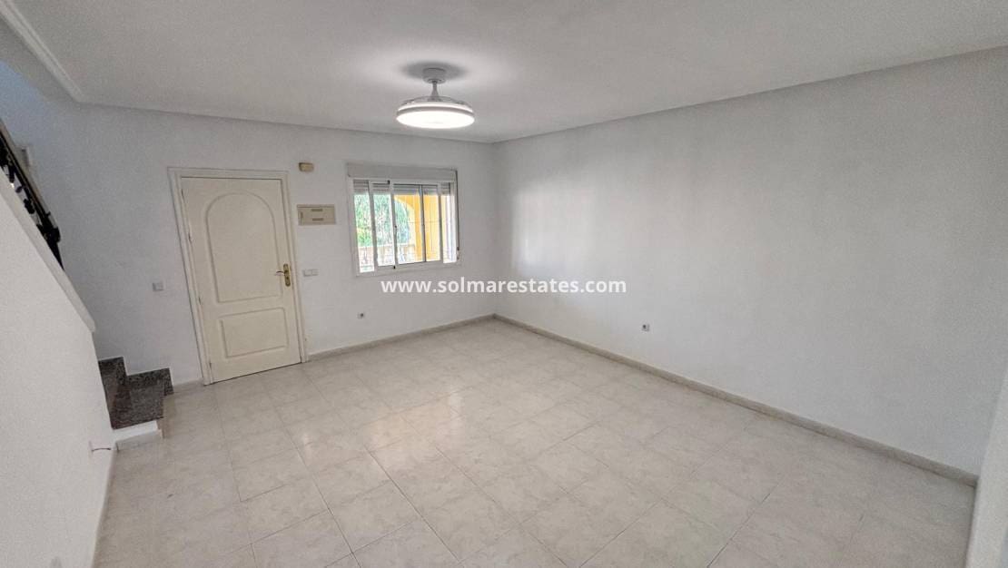 3 Zimmer Haus zu verkaufen in Ciudad Quesada mit Pool - 225.000 € (Ref: 10167084)