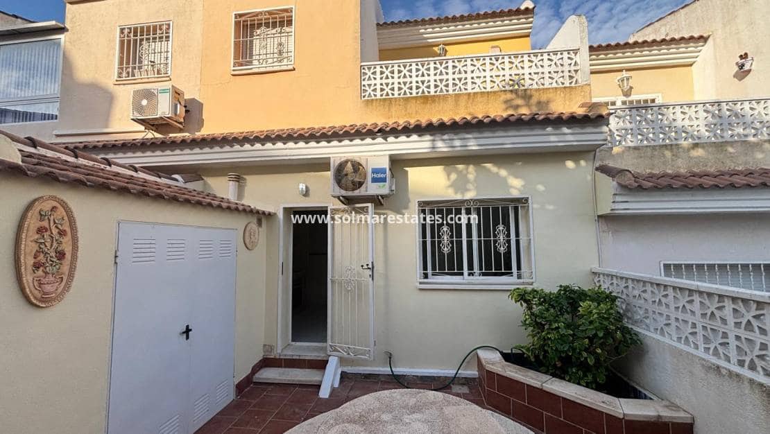 3 Zimmer Haus zu verkaufen in Ciudad Quesada mit Pool - 225.000 € (Ref: 10167084)