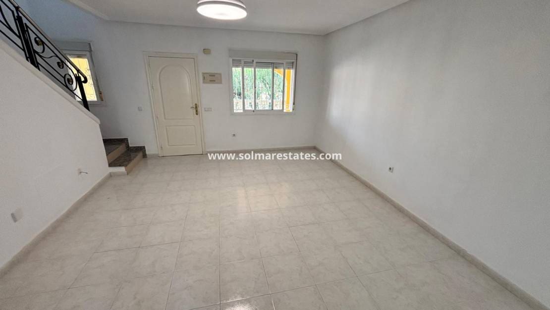 3 Zimmer Haus zu verkaufen in Ciudad Quesada mit Pool - 225.000 € (Ref: 10167084)