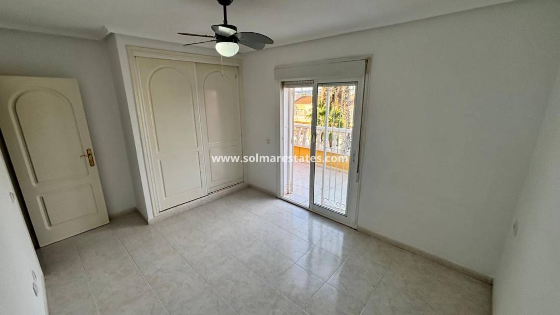 3 Zimmer Haus zu verkaufen in Ciudad Quesada mit Pool - 225.000 € (Ref: 10167084)