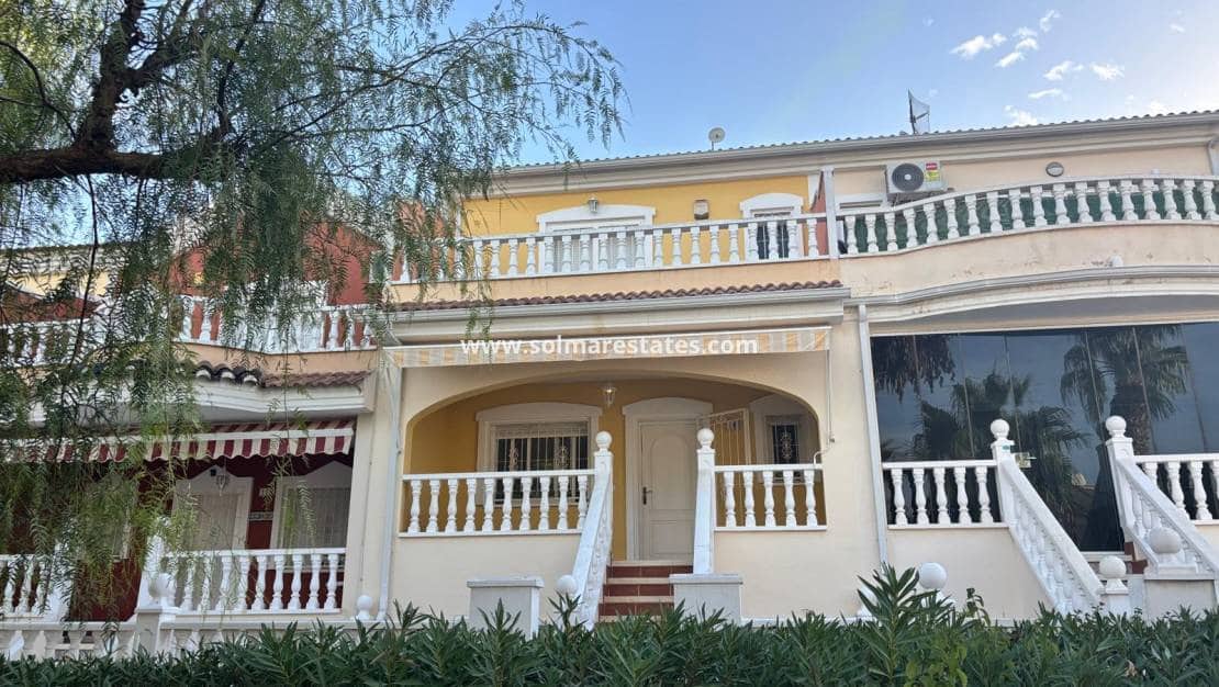 3 Zimmer Haus zu verkaufen in Ciudad Quesada mit Pool - 225.000 € (Ref: 10167084)
