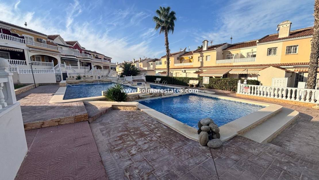 3 Zimmer Haus zu verkaufen in Ciudad Quesada mit Pool - 225.000 € (Ref: 10167084)