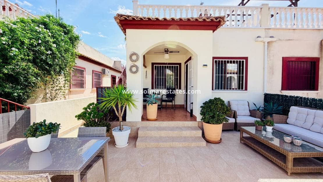 2 bedroom Bungalow for sale in Daya Vieja with pool - € 179,000 (Ref: 10167085)