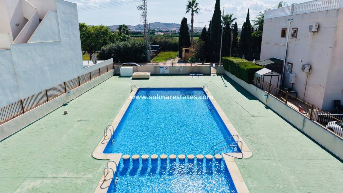 2 bedroom Bungalow for sale in Daya Vieja with pool - € 179,000 (Ref: 10167085)
