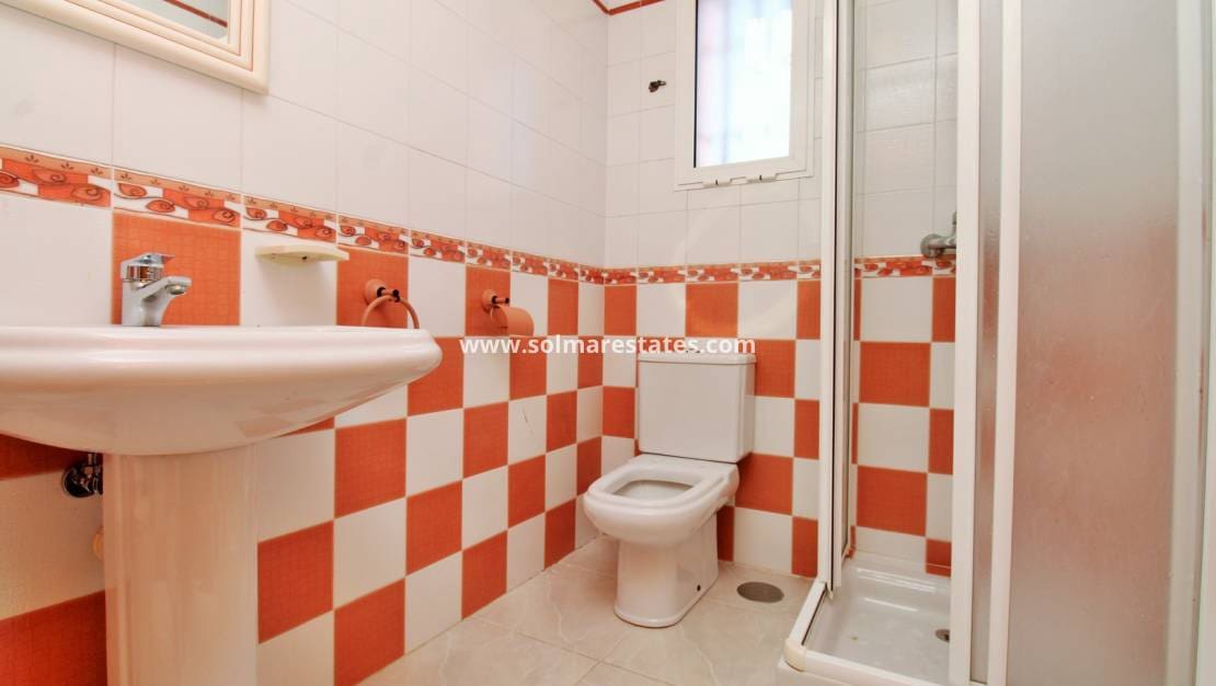 3 chambre Appartement à vendre à Playa Flamenca avec piscine garage - 169 000 € (Ref: 10167087)