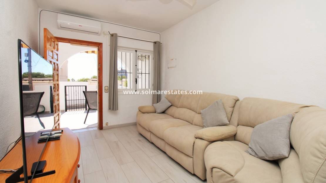 2 sypialnia Bungalow na sprzedaż w Villamartin - 149 995 € (Ref: 10167088)