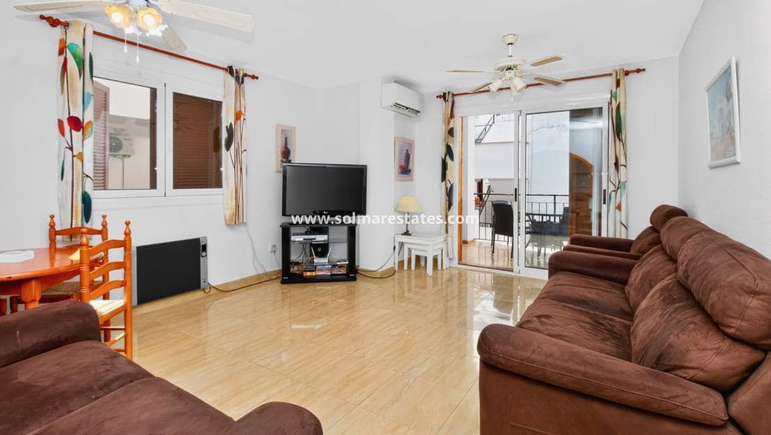 2 Zimmer Apartment zu verkaufen in Villamartin mit Pool - 159.950 € (Ref: 10167089)