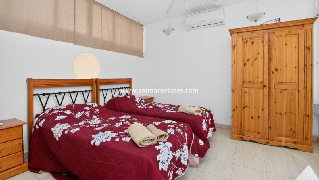 2 Zimmer Apartment zu verkaufen in Villamartin mit Pool - 159.950 € (Ref: 10167089)