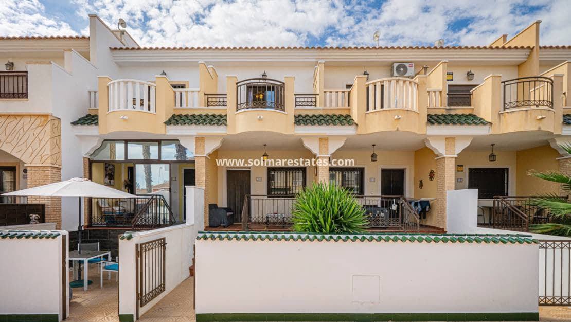 2 soverom Hus til salgs i Ciudad Quesada med svømmebasseng - € 195 000 (Ref: 10167090)